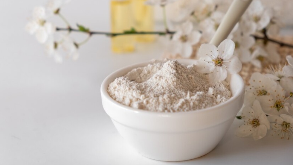 White Kaolin clay ideal for sensitive skin